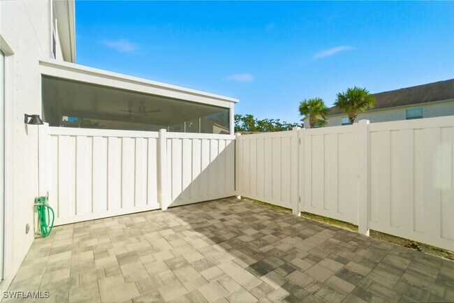 Building Photo - 3009 Palmetto Oak Dr