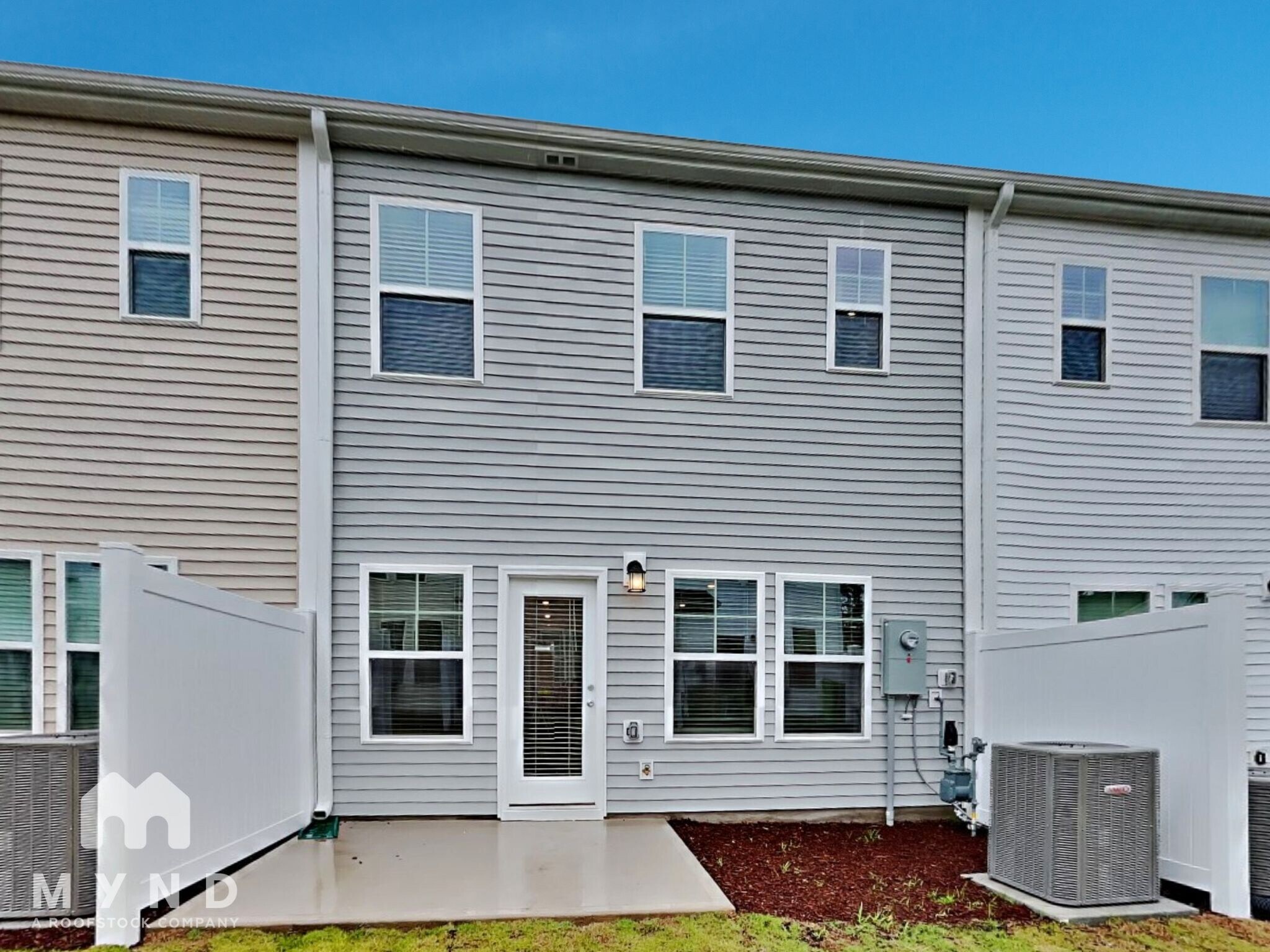 Building Photo - 803 Windmill Palm Dr