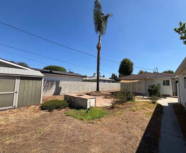 Building Photo - Bright 2-Bedroom Valley Village Home with Large Backyard, Central A/C & Private Driveway — $3,995...