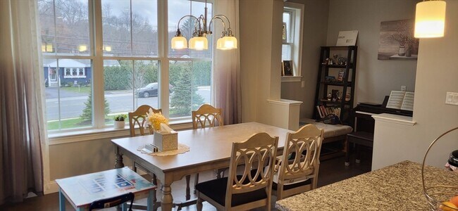 Building Photo - 299 Lexington St