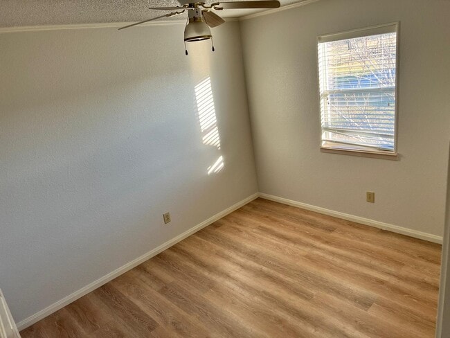 Building Photo - 4318 E Fm 1462