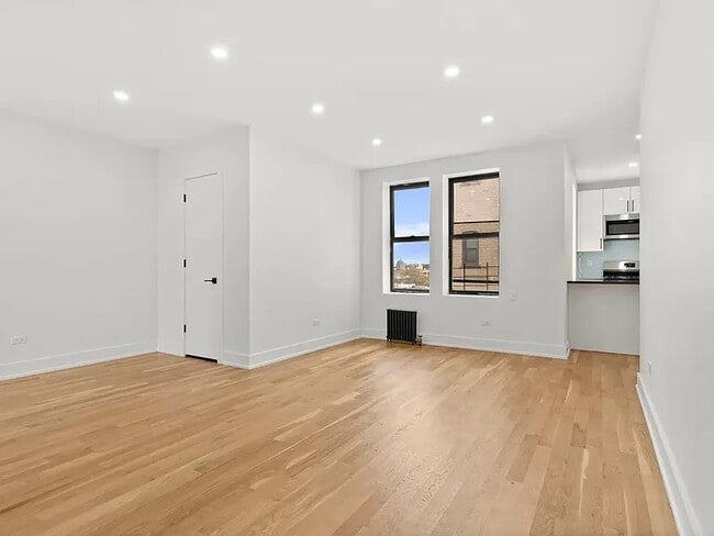 Building Photo - #C-11