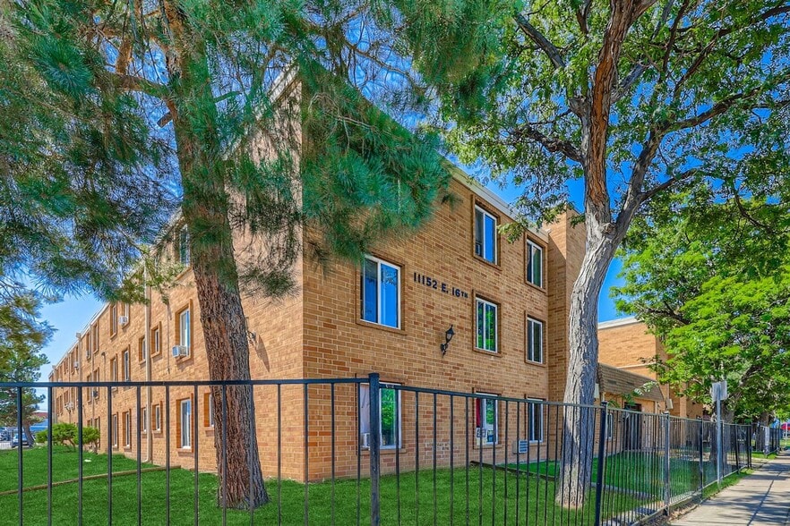 Building Photo - Casa Serena Apartments