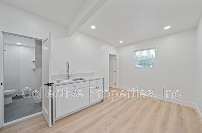 Building Photo - 6842 Estrella Ave