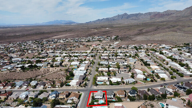 Building Photo - 6696 Dakota Ridge Dr
