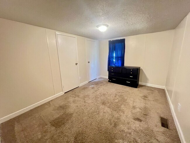 Building Photo - Stop Scrolling! Your New Home is Here!