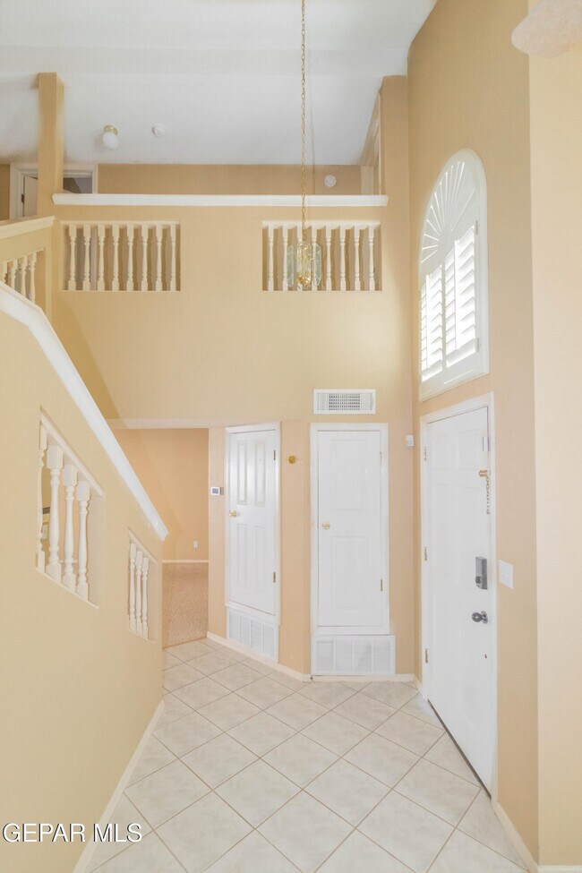 Building Photo - 1325 John Ring Ln