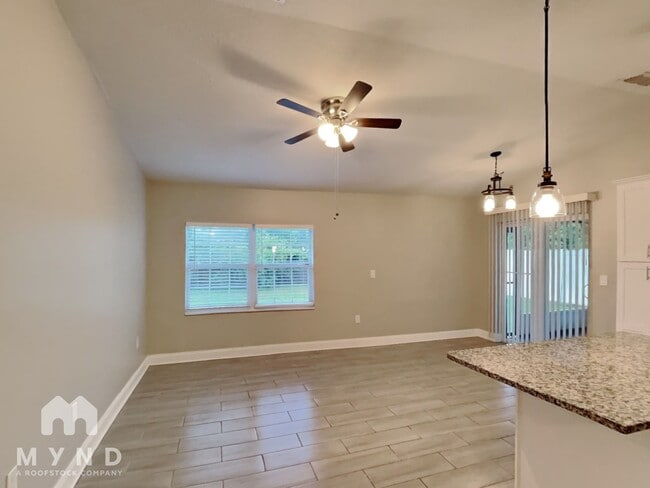 Building Photo - 1339 Primrose Ct