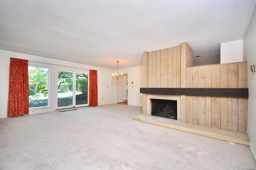 Building Photo - 99 Mallard Dr
