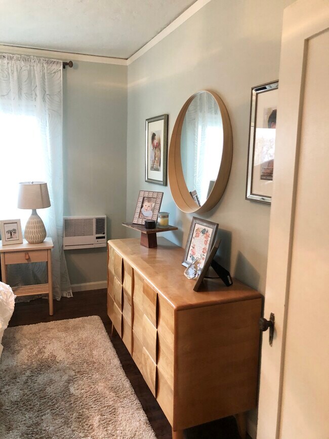 Building Photo - 1603 Stearns Dr