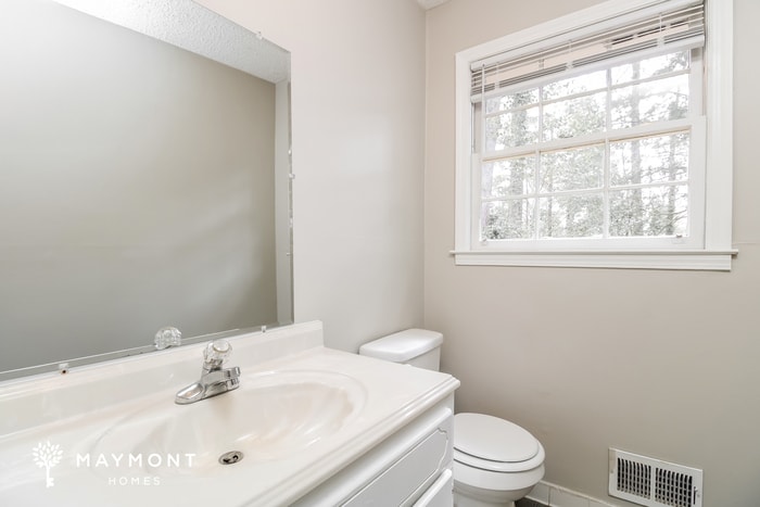 Building Photo - 301 Maid Stone Rd