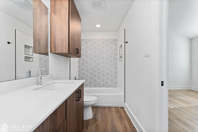 Building Photo - 4509 22nd Pl