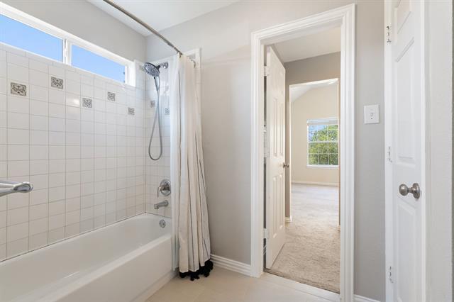 Building Photo - 2011 Teasbend Ln