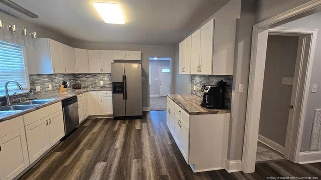 Building Photo - 506 Roxie Ave