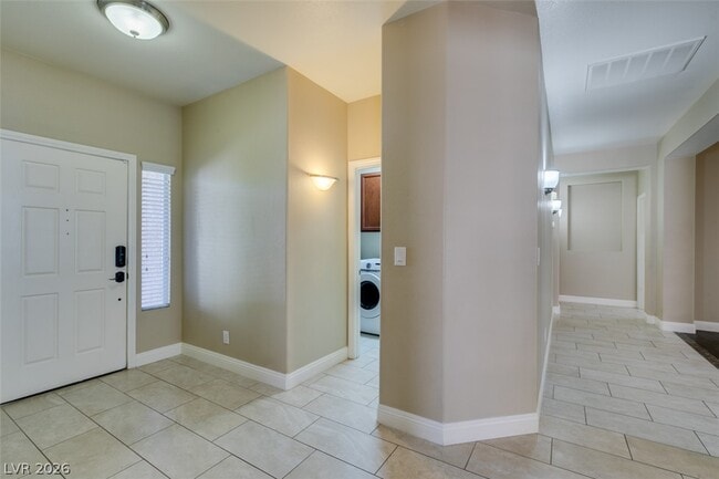 Building Photo - 2255 Calistoga Ct