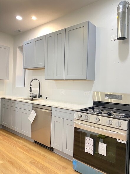 Kitchen - 1305 E 69th St