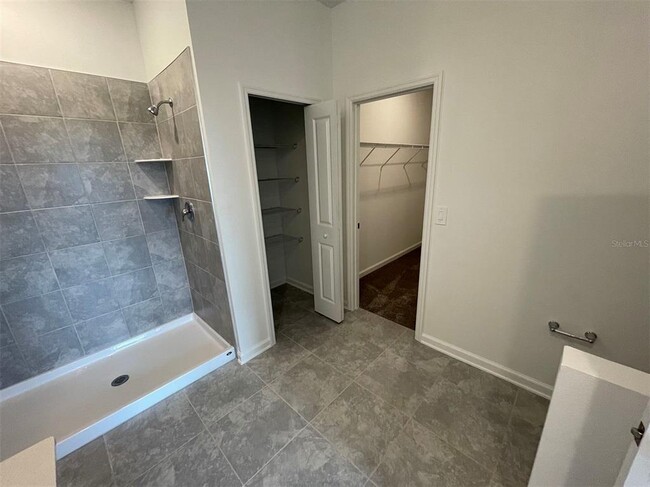Building Photo - 608 Daring Dr