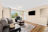 Building Photo - 18340 Mesle St