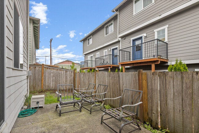 Building Photo - 4109 150th St SE