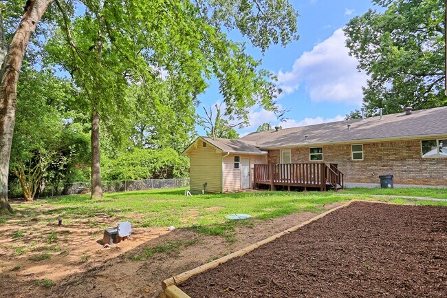 Building Photo - 704 Natchez River Cir