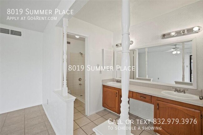 Building Photo - 8019 Summer Pl Dr