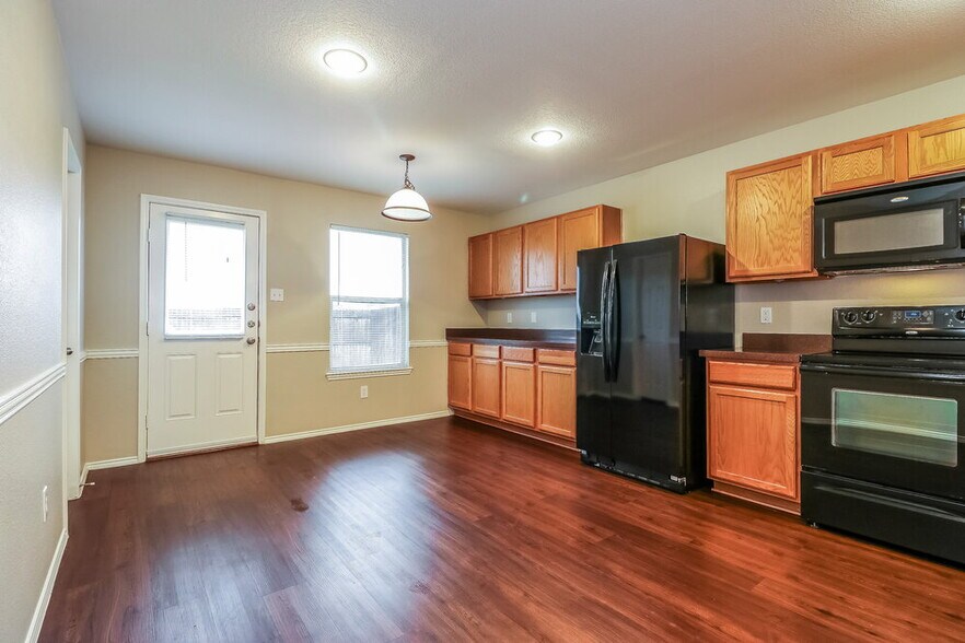 Building Photo - 2545 Grand Gulf Rd