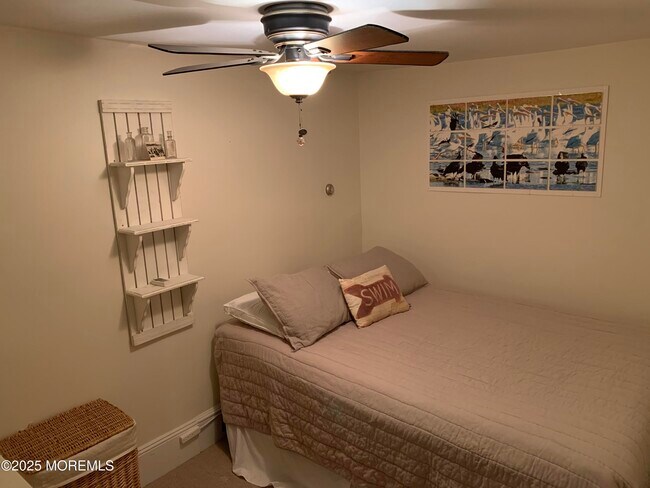 Building Photo - 19 Webb Ave