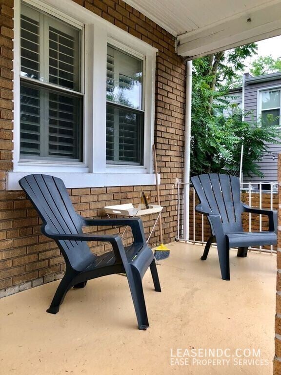 Building Photo - 2517 3rd St NE