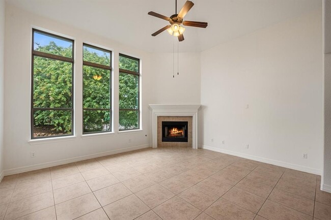 Building Photo - 2201 Quarry Loop