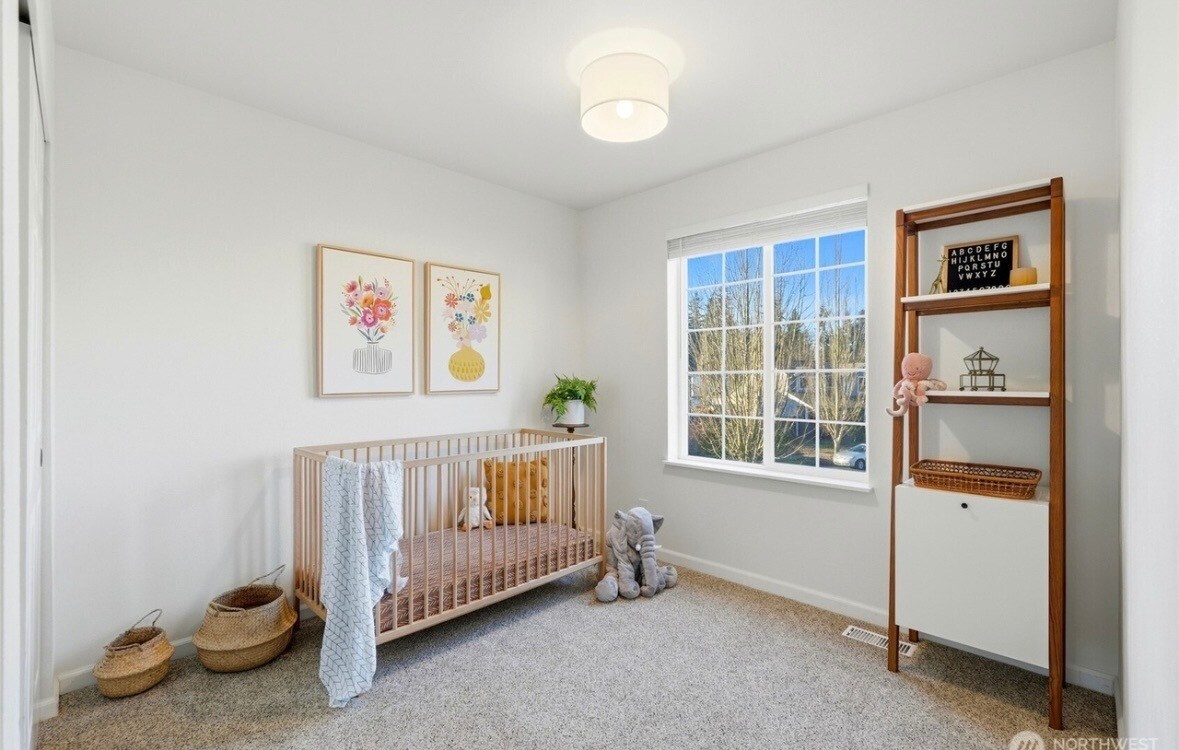 Building Photo - 20505 66th Dr NE