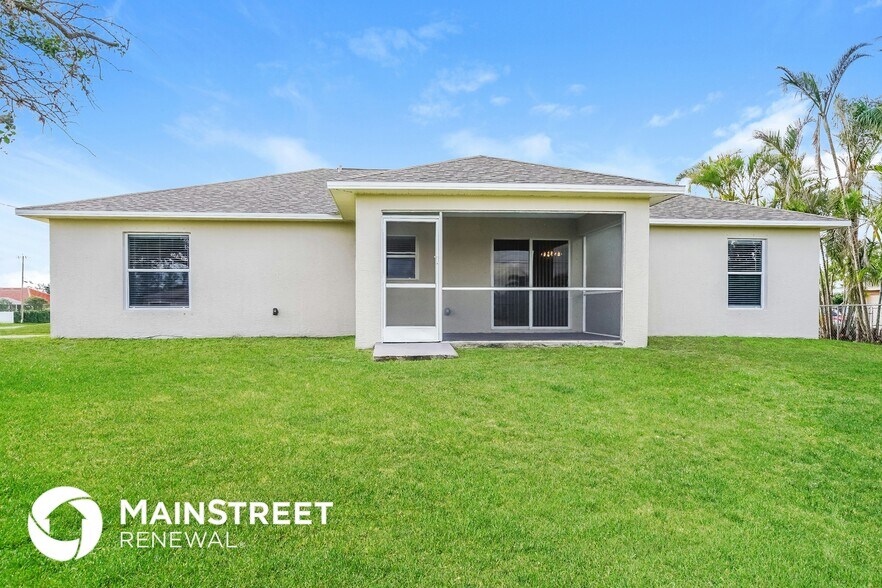 Building Photo - 1405 SW 13th Terrace