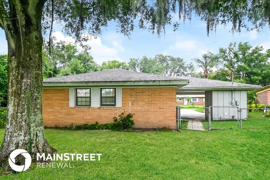 Building Photo - 3552 Doreen Dr