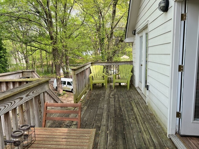 Building Photo - 515 Calhoun St NW