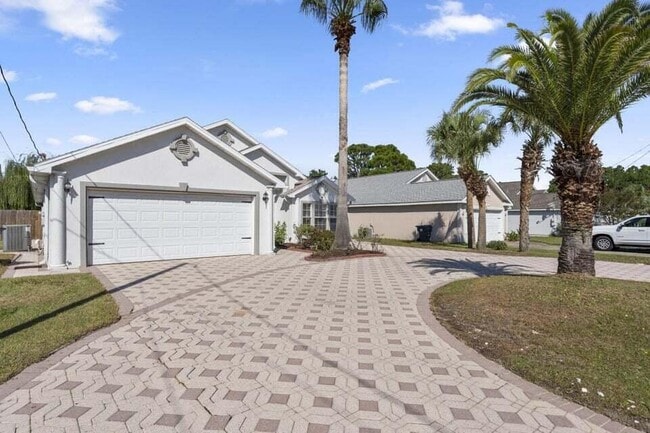 Building Photo - 27 Hidden Harbor Ln