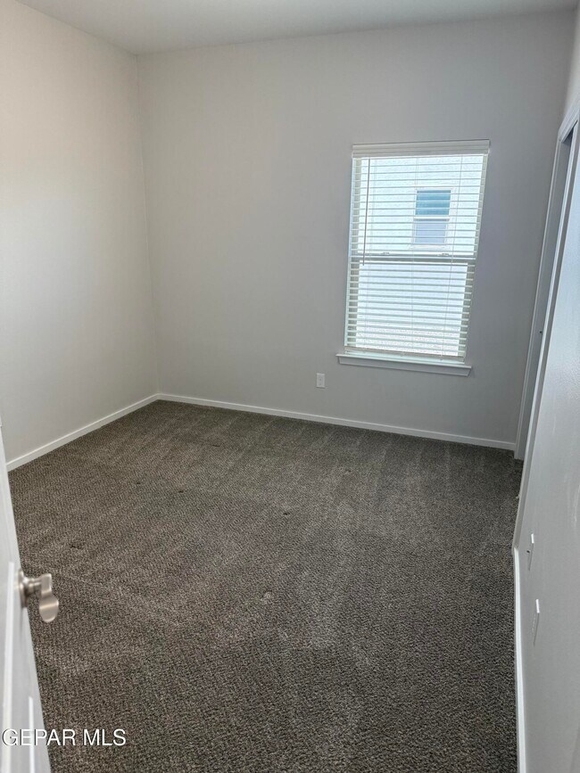 Building Photo - 10148 Texas Madrone Dr