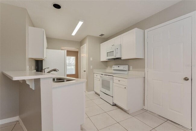 Building Photo - 2997 W Beaumont Ln