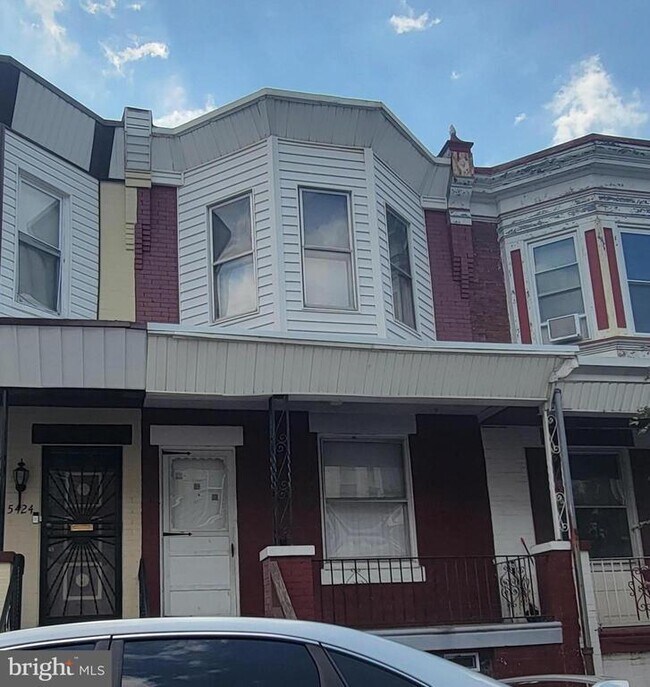 Building Photo - 5426 Regent St