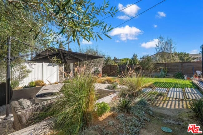 Building Photo - 2963 Virginia Ave