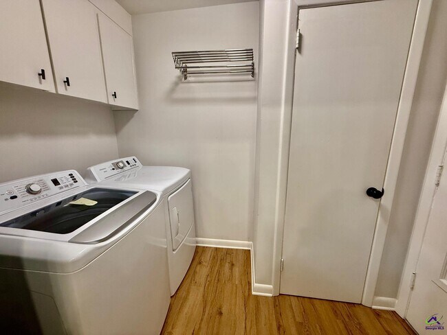 Building Photo - 519 Arrowhead Trl