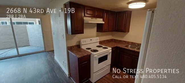 Primary Photo - 2 Bed 2 Story Condo off 43rd Ave and Thomas!