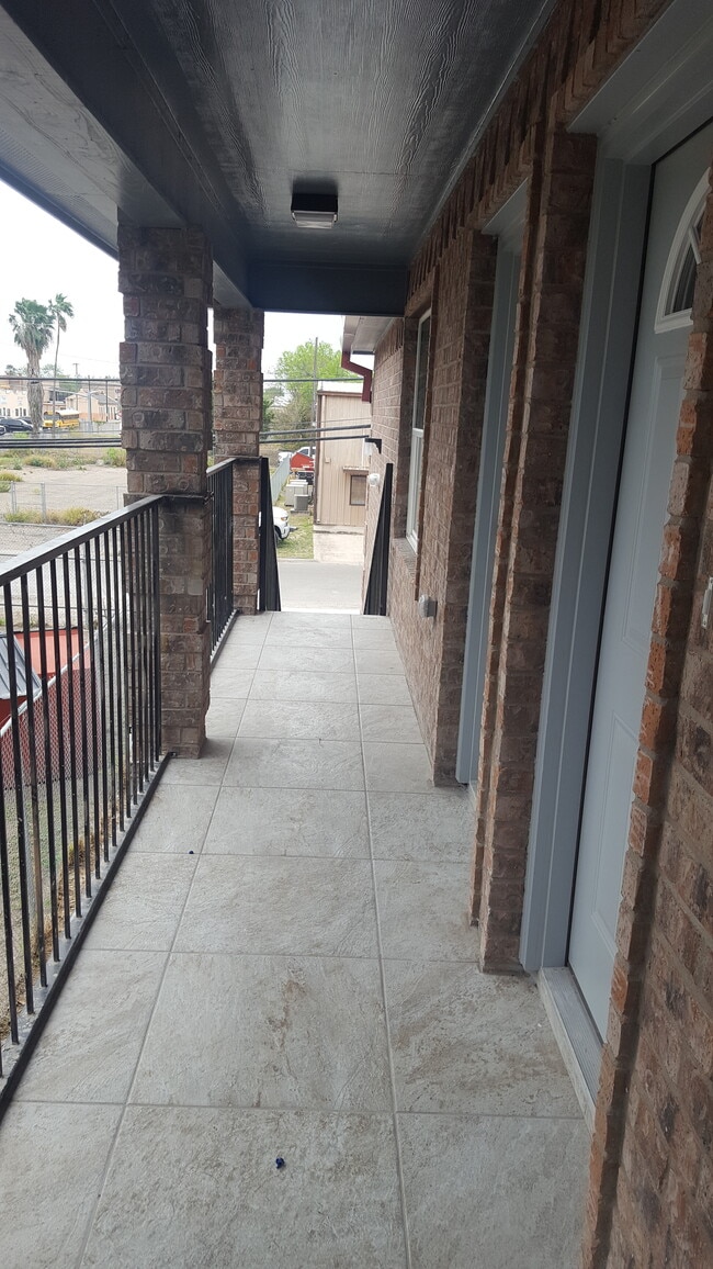 Staircase - 709 E 3rd St