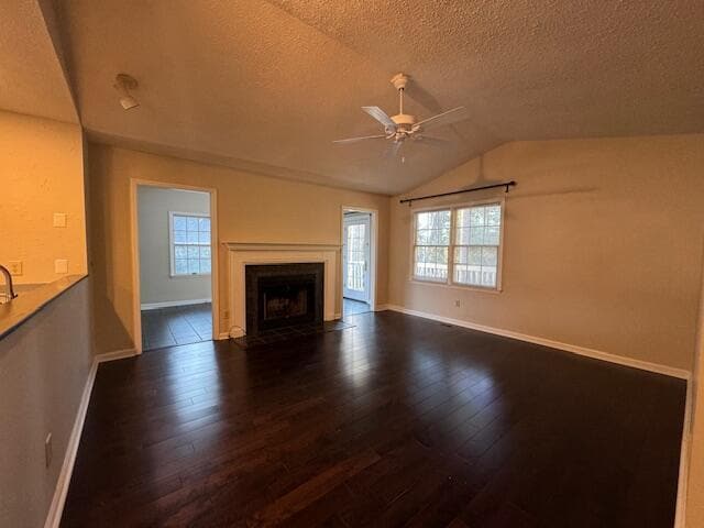 Building Photo - 170 Boxwood Rd