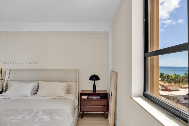 Building Photo - 10185 Collins Ave