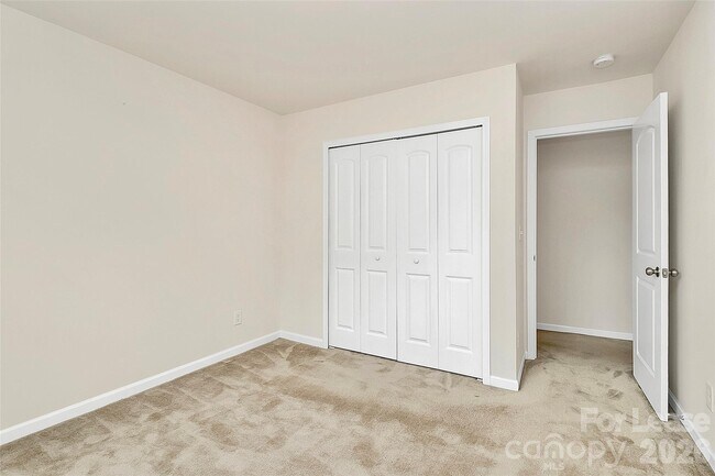 Building Photo - 7107 Adare Mews Rd