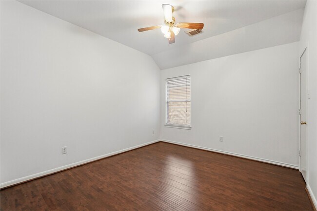 Building Photo - 15106 Turphin Way