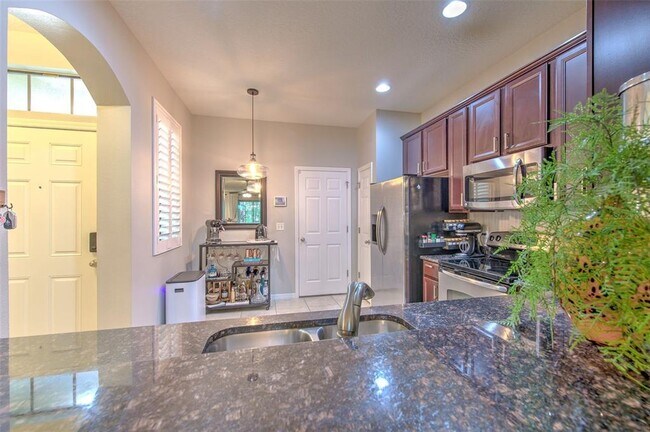 Building Photo - 11808 13th Way N