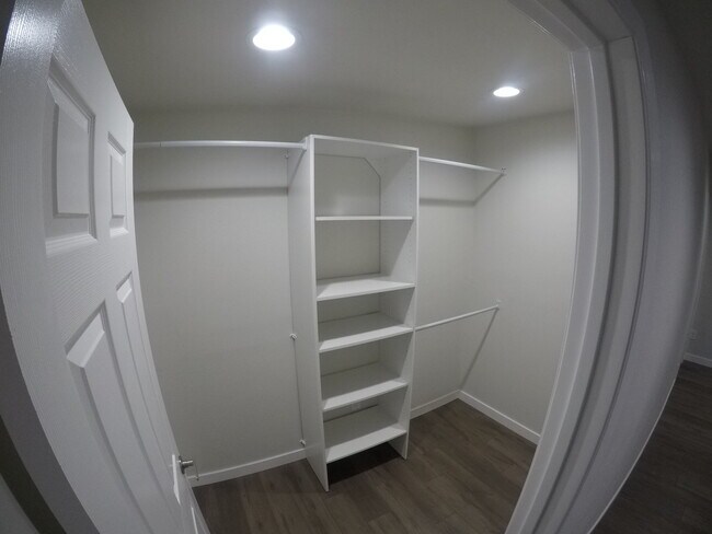 Building Photo - 2656 Larkin Pl