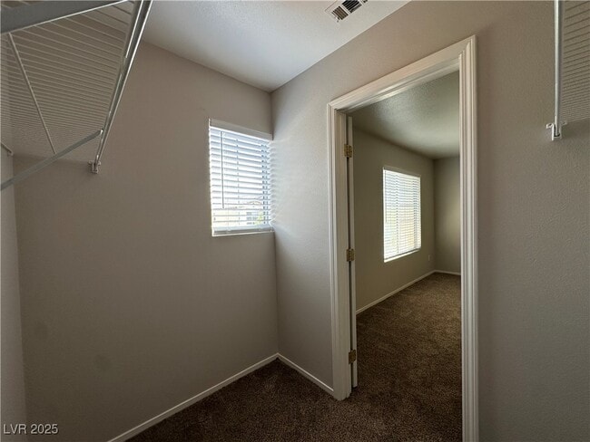 Building Photo - 2637 Heathrow St
