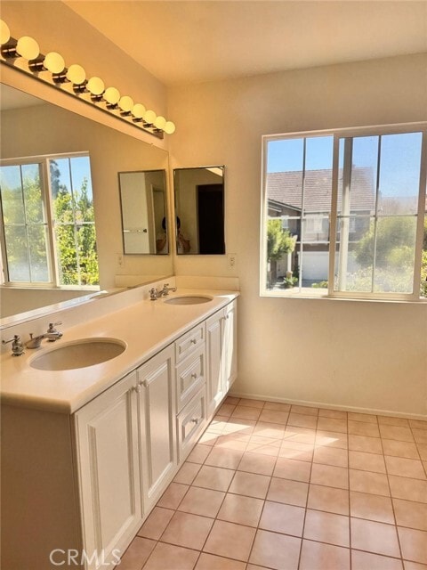 Building Photo - 11 Iron Springs