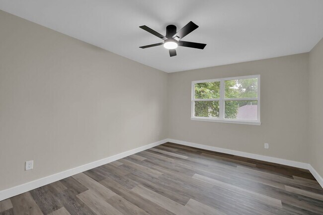 Building Photo - 3526 Indian Forest Dr